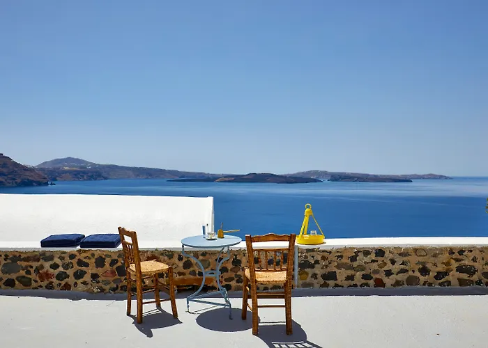 Allure Breeze Suites